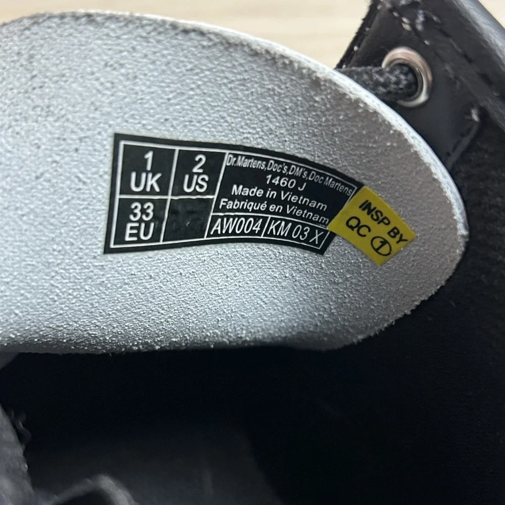 Dr Martens 1460 J Kids White Leather Combat Boots Size US 2 UK 1 EU 33 Youth Zip